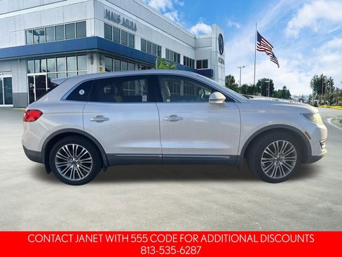 Used 2016 Lincoln MKX Reserve w/ Cargo Accessories Package image 3