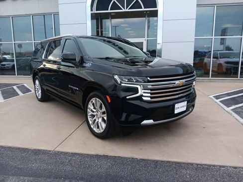 Used 2021 Chevrolet Suburban High Country image 8