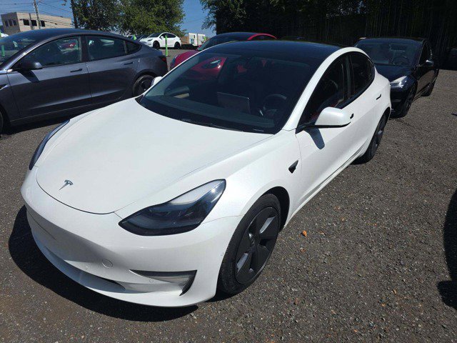 Used 2022 Tesla Model 3 Long Range AWD/4WD image 3