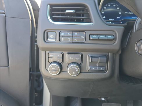 Used 2024 Chevrolet Tahoe High Country w/ Advanced Technology Package AWD/4WD image 33