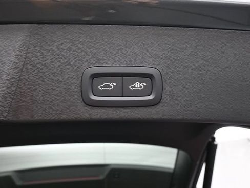 New 2026 Volvo XC40 B5 Plus w/ Climate Package AWD/4WD image 32