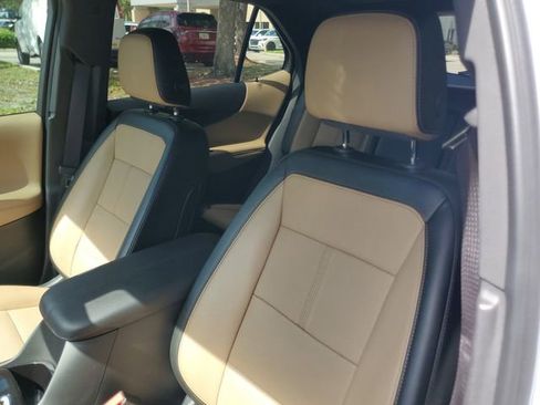 Used 2023 Chevrolet Equinox Premier FWD image 19