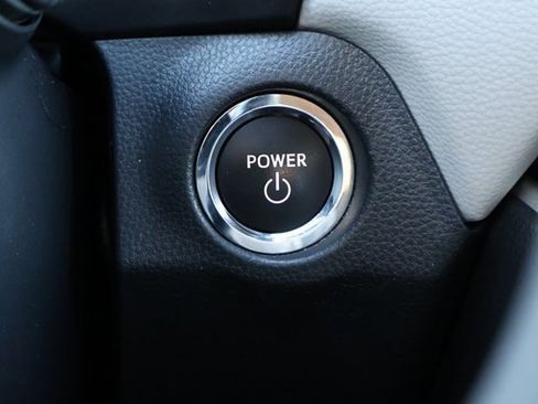 Used 2023 Toyota RAV4 XLE image 6