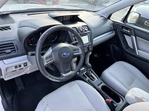 Used 2015 Subaru Forester 2.5i Touring w/ Eyesight & Navigation System image 18