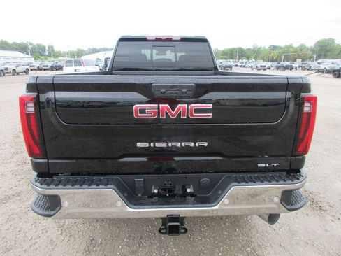 New 2026 GMC Sierra 3500 SLT w/ SLT Premium Package AWD/4WD image 6