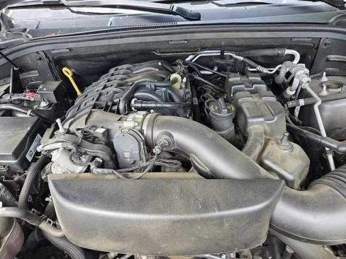 Used 2024 Dodge Durango GT RWD image 29