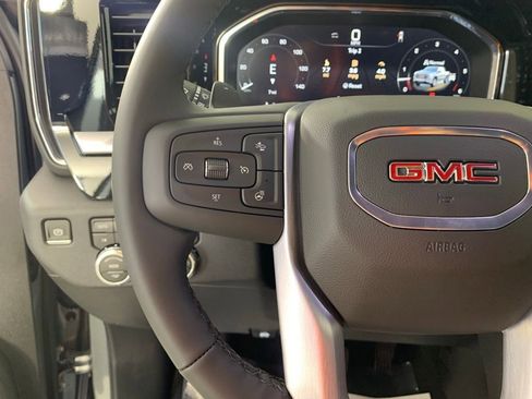 New 2026 GMC Sierra 1500 Elevation image 16