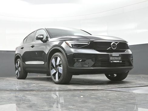 Used 2023 Volvo C40 P8 Recharge Ultimate image 23