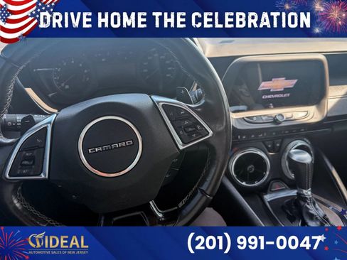Used 2021 Chevrolet Camaro LT w/ Technology Package RWD image 27