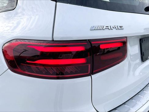 Used 2025 Mercedes-Benz GLB 35 AMG 4MATIC image 27