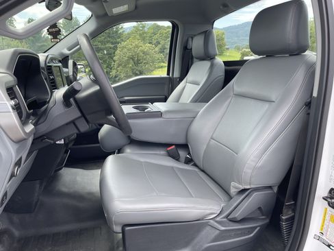 Used 2022 Ford F150 XL RWD image 9