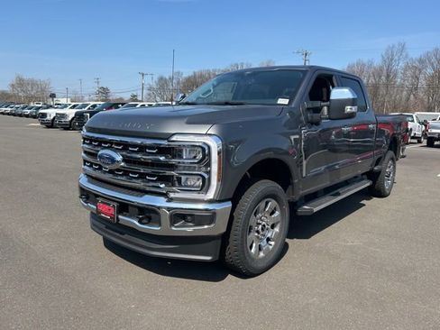 New 2026 Ford F350 Lariat w/ Chrome Package image 3