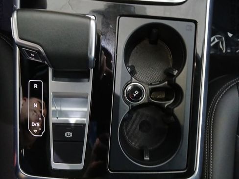 Used 2025 Audi Q7 3.0T Premium Plus image 33