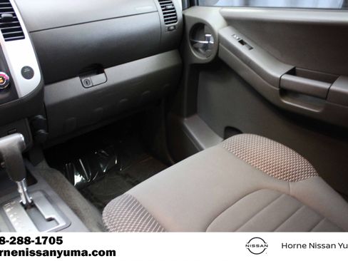 Used 2013 Nissan Xterra PRO-4X AWD/4WD image 11