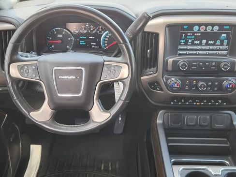 Used 2017 GMC Sierra 2500 Denali w/ Duramax Plus Package AWD/4WD image 26