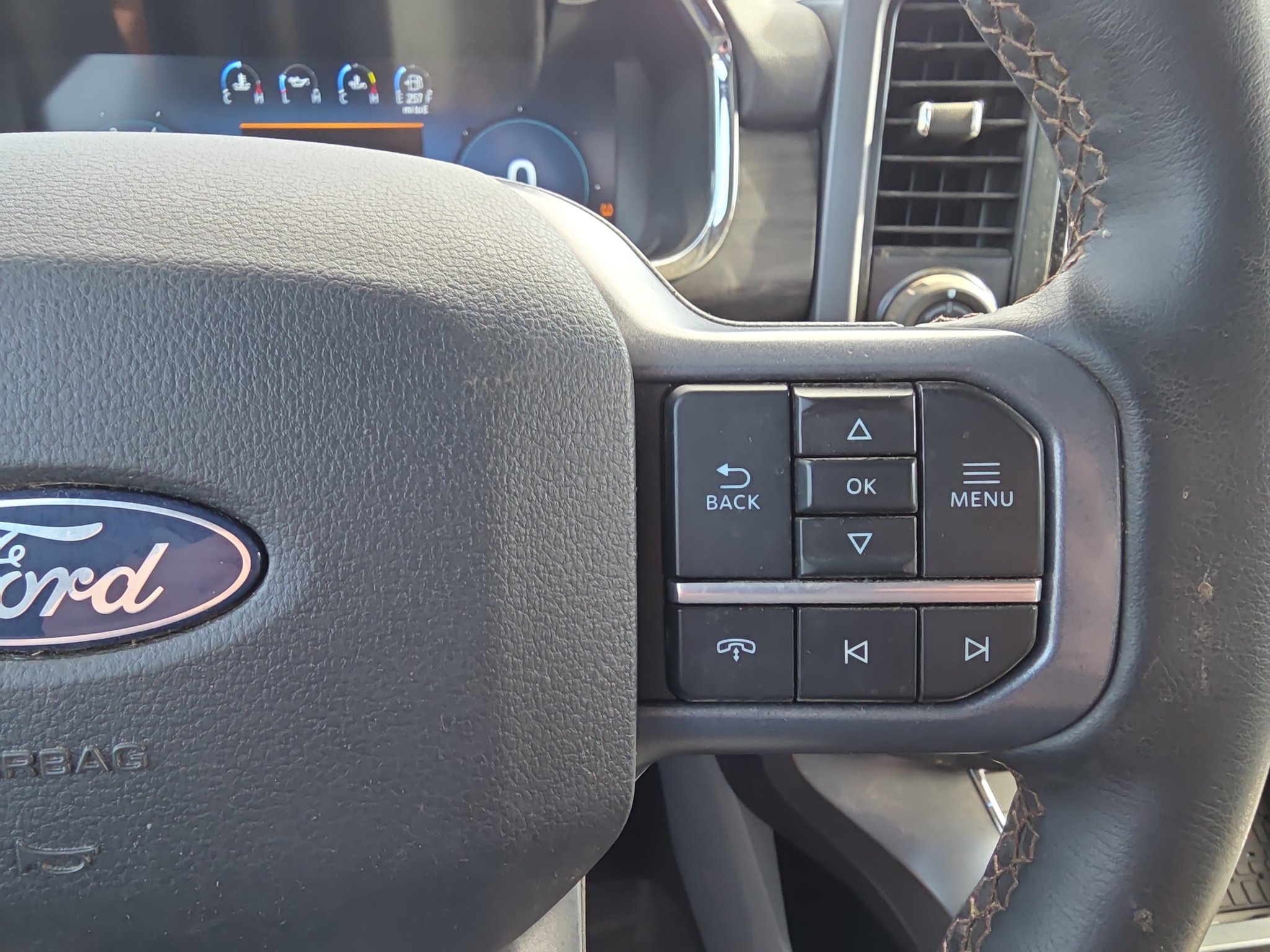 Certified 2026 Ford F150 Lariat w/ Equipment Group 501A Mid AWD/4WD image 17