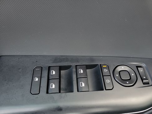 Used 2025 Kia K4 FWD image 21