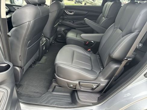Certified 2025 Subaru Ascent Limited image 16