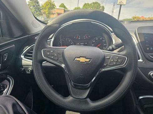 Used 2020 Chevrolet Malibu LT FWD image 22