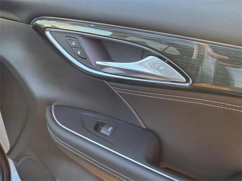 Used 2023 Buick Envision Essence w/ Sport Touring Package image 93