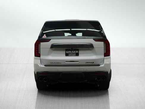 Used 2024 GMC Yukon XL AT4 w/ Technology Package image 4
