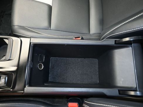 Used 2025 Toyota Camry SE image 19