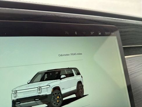 Used 2024 Rivian R1S Adventure image 66