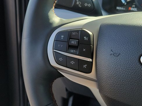 Used 2025 Ford Explorer Active w/ Active Comfort Package image 29