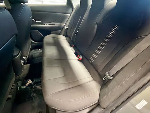 Used 2024 Hyundai Elantra SEL FWD image 13