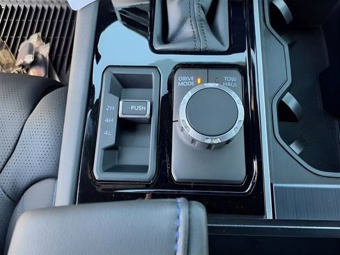 New 2025 Toyota Tundra Platinum AWD/4WD image 15