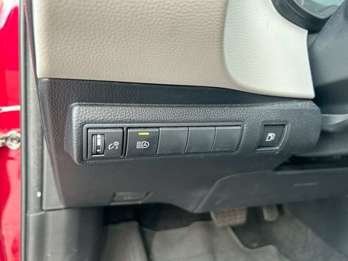 Used 2023 Toyota Corolla LE FWD image 13