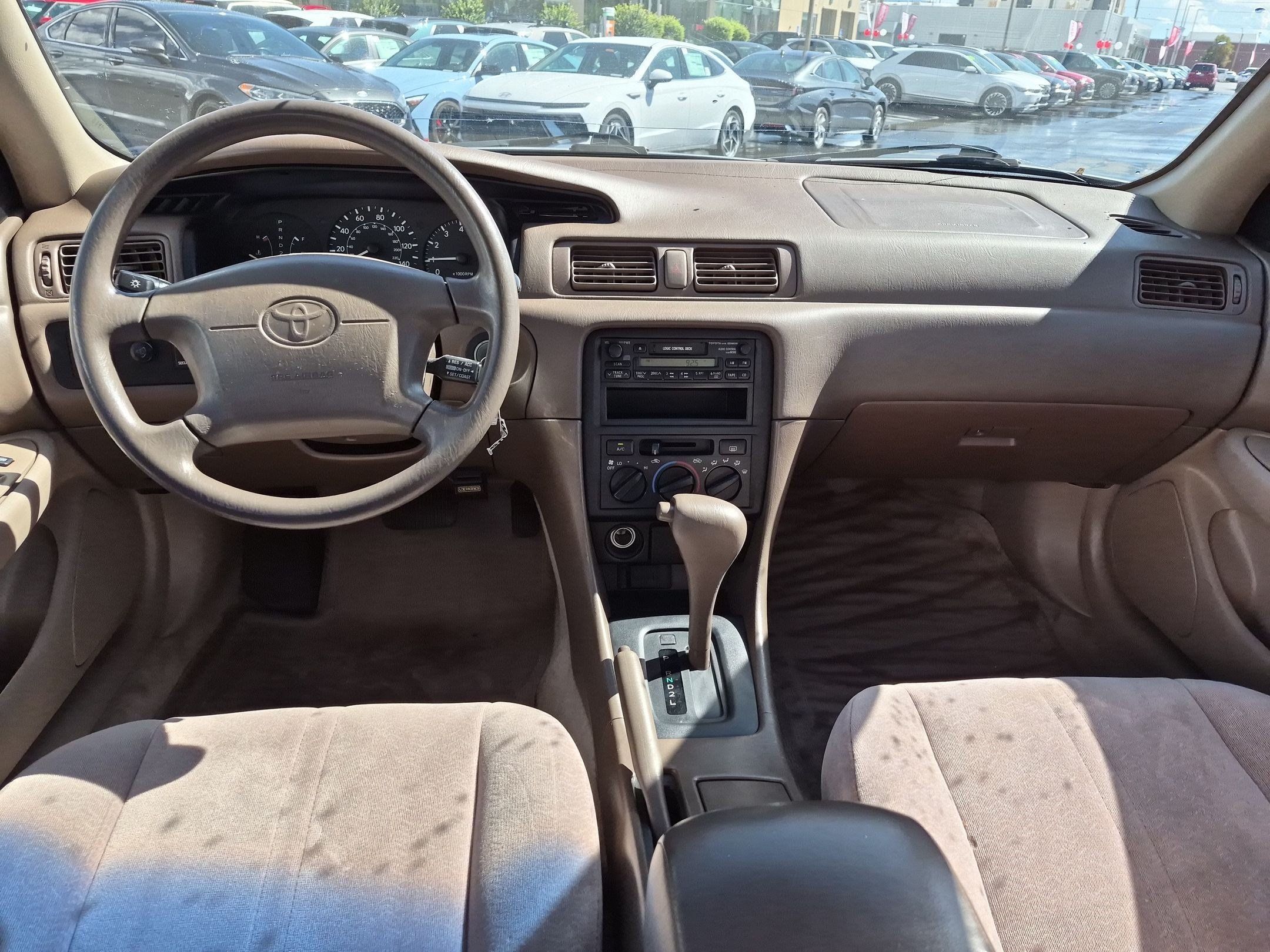 Used 1998 Toyota Camry LE FWD image 24