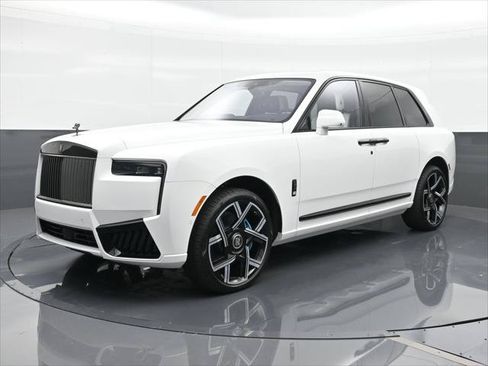 Certified 2026 Rolls-Royce Cullinan Black Badge AWD/4WD image 1