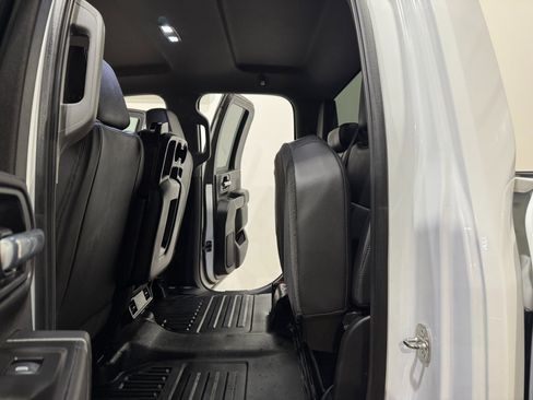 Used 2020 Chevrolet Silverado 2500 W/T w/ WT Fleet Convenience Package image 19