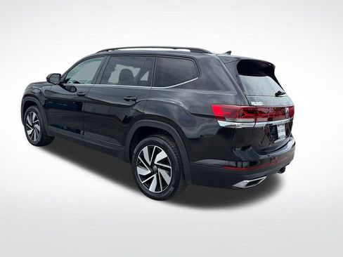 Used 2025 Volkswagen Atlas SE AWD/4WD image 3