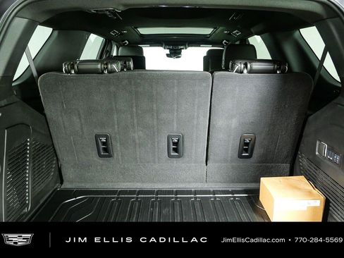 Used 2025 GMC Yukon AT4 Ultimate w/ LPO, Floor Liner Package AWD/4WD image 34