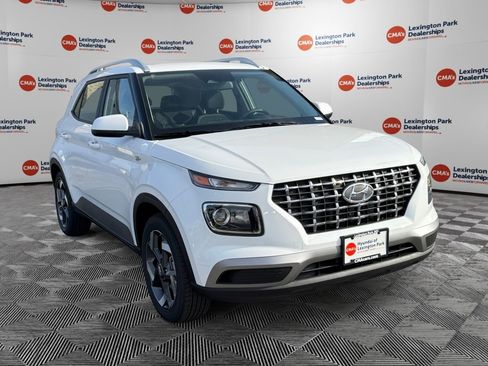 New 2026 Hyundai Venue SEL image 1