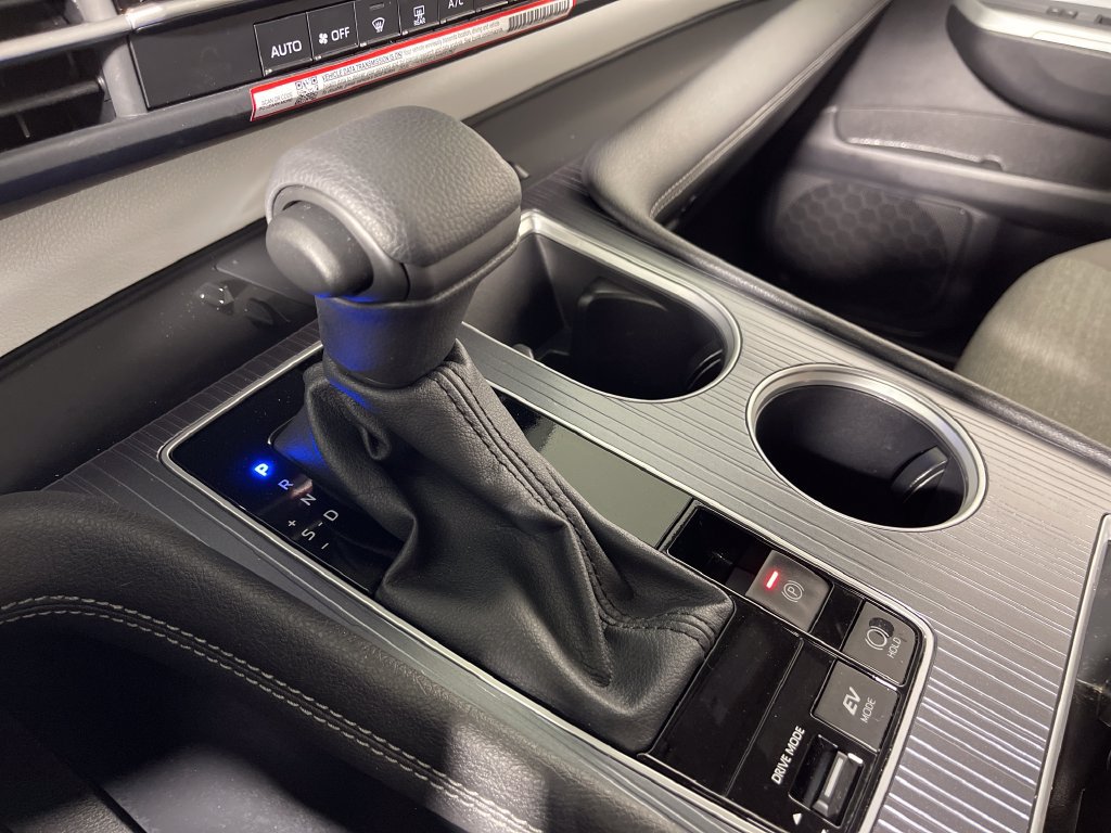 Certified 2026 Toyota Sienna LE AWD/4WD image 22