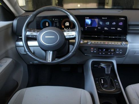 Used 2024 Hyundai Kona SEL AWD/4WD image 19