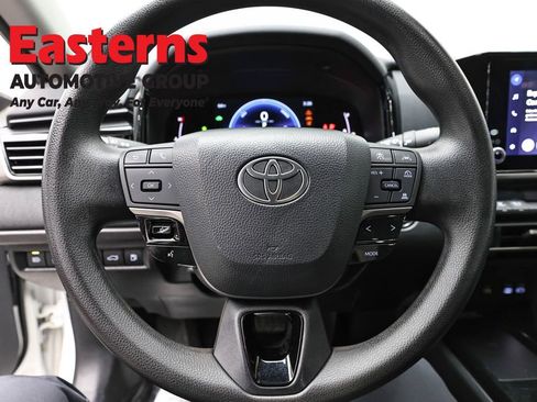 Used 2025 Toyota Camry LE FWD image 10