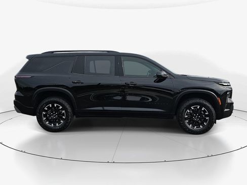 Used 2024 Chevrolet Traverse Z71 AWD/4WD image 5