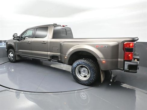 Used 2023 Ford F350 Lariat w/ Lariat Ultimate Package AWD/4WD image 26
