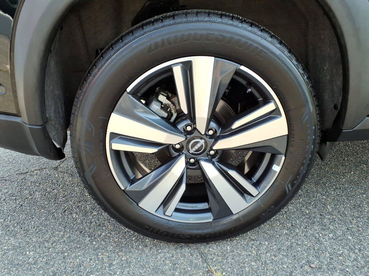 Used 2026 Nissan Rogue SL AWD/4WD image 8