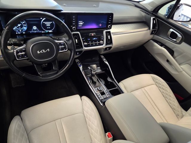 Used 2023 Kia Sorento SX AWD/4WD image 14