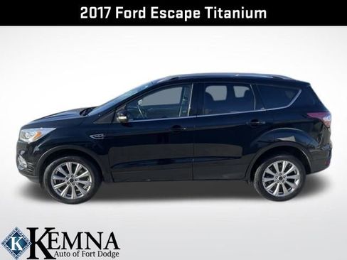 Used 2017 Ford Escape Titanium image 7