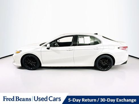 Used 2018 Toyota Camry XLE image 5