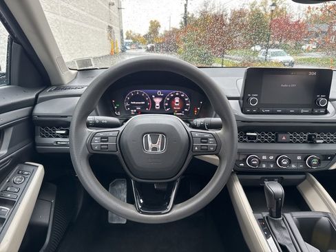 Certified 2023 Honda Accord EX image 20
