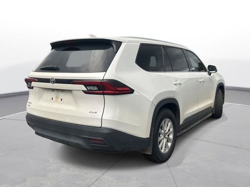 Certified 2025 Toyota Grand Highlander XLE FWD image 6