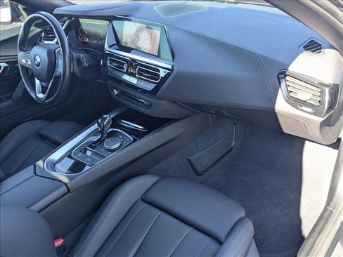 Used 2019 BMW Z4 sDrive30i w/ Driving Assistance Package image 18