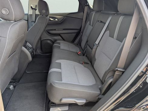 Used 2025 Chevrolet Blazer LT image 31